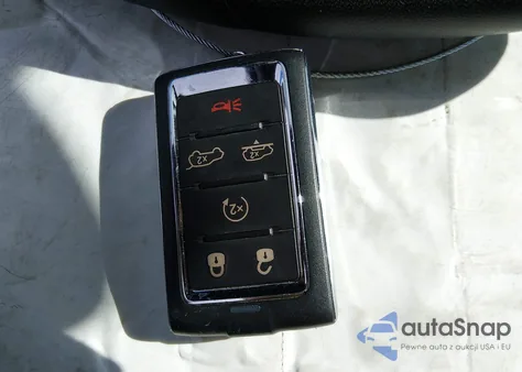 2022 Jeep Wagoneer Series Iii 4X4 z USA, uszkodzony, nr VIN 1C4SJVDT3NS129689